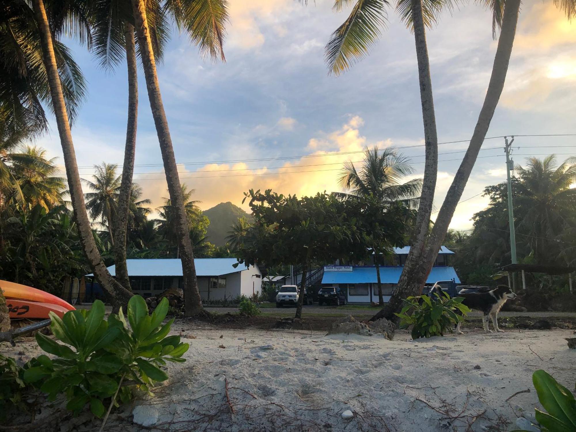 Island Hopper Hotel Yepan Exterior photo
